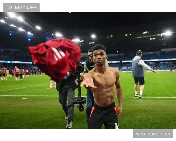 曼联新星阿玛德·迪亚洛 进攻亮眼但防守端存短板